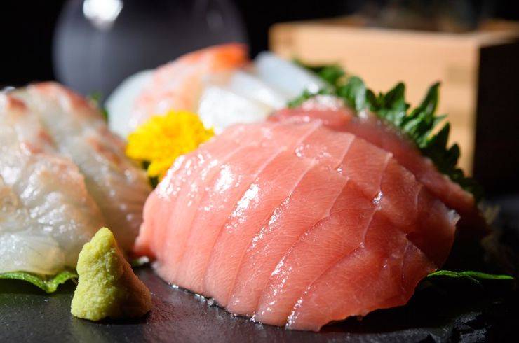 特大サザエのお刺身